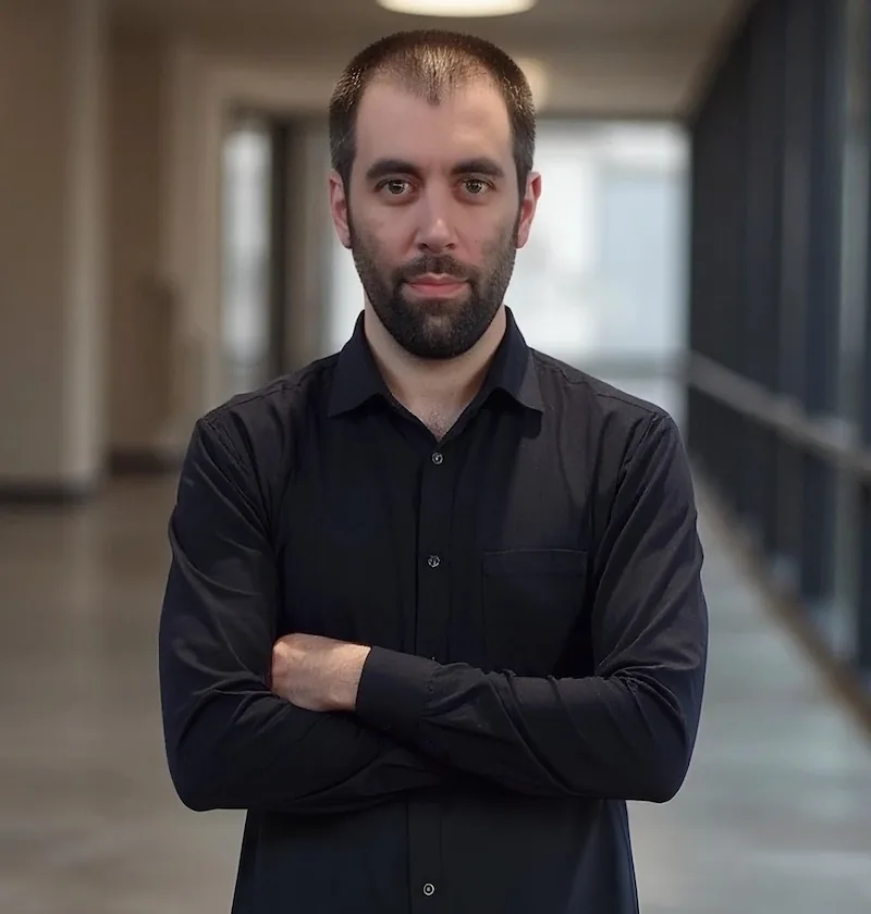 Portrait of Adrián Mazza, AdTech AI Director at PIPOL